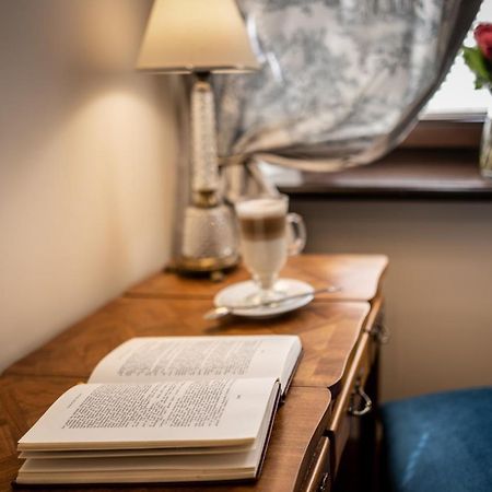 Hotel Grodek Красков Екстериор снимка A book on a table