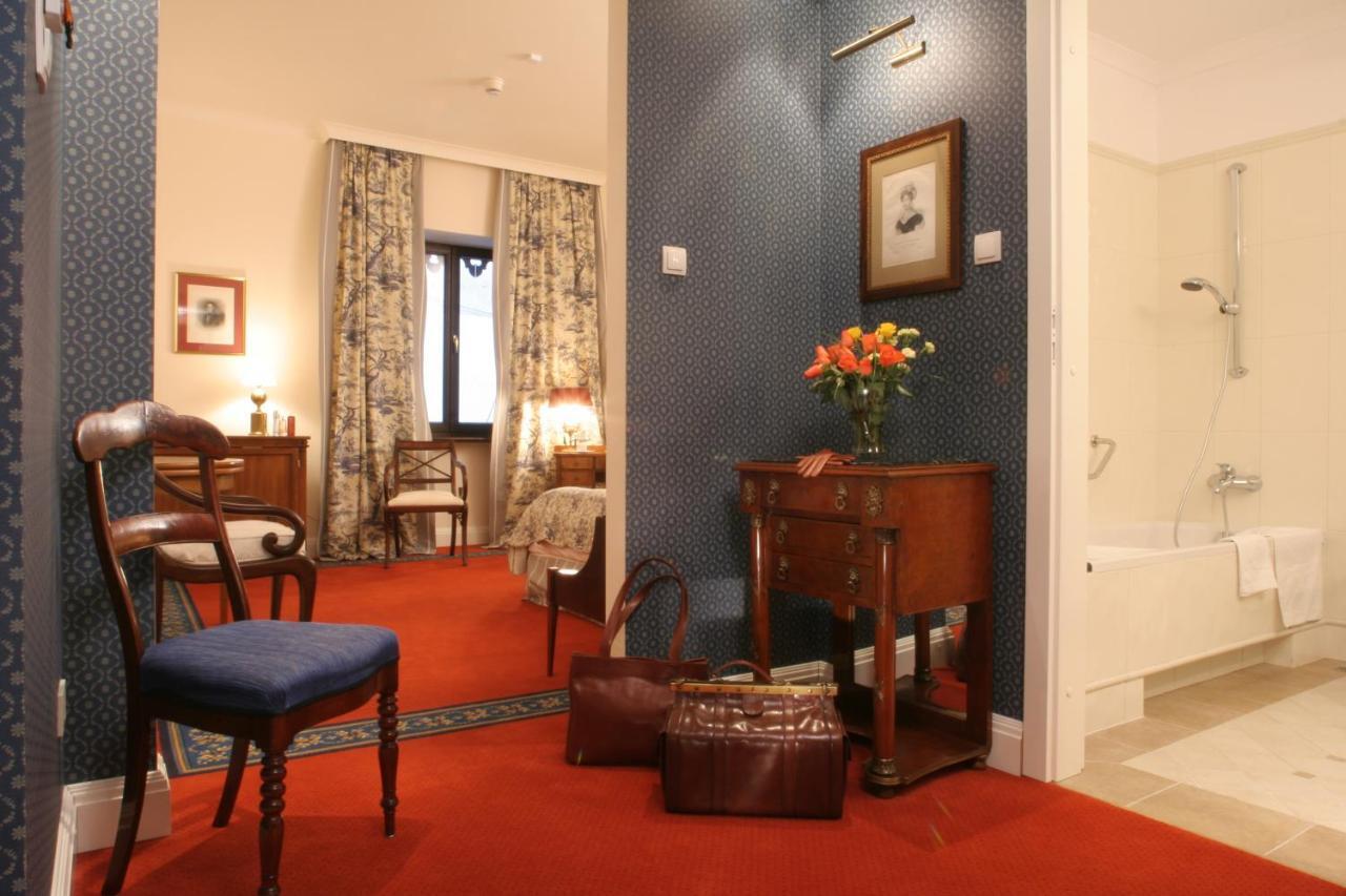 Hotel Grodek Красков Стая снимка A room at the hotel
